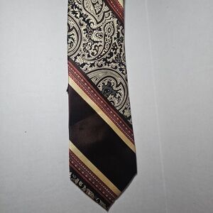 Vintage 1970s Men's Brown Paisley Polyester Neck Tie